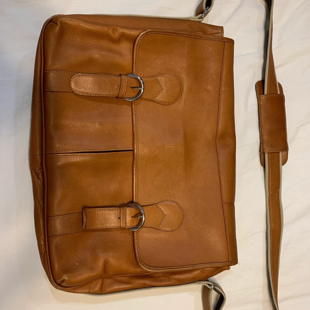 Piel Leather Expandable Laptop Messenger Bag